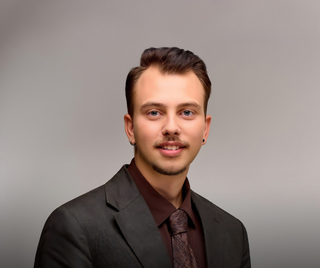 Miller Law Firm, Євгеній Скуратівський